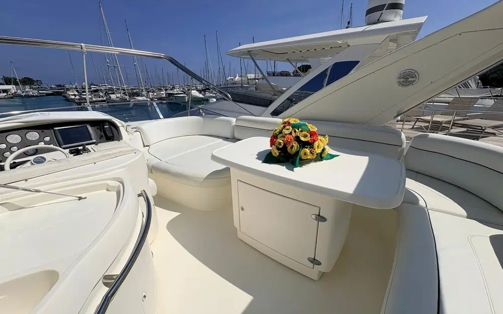 slider 5 Azimut 62