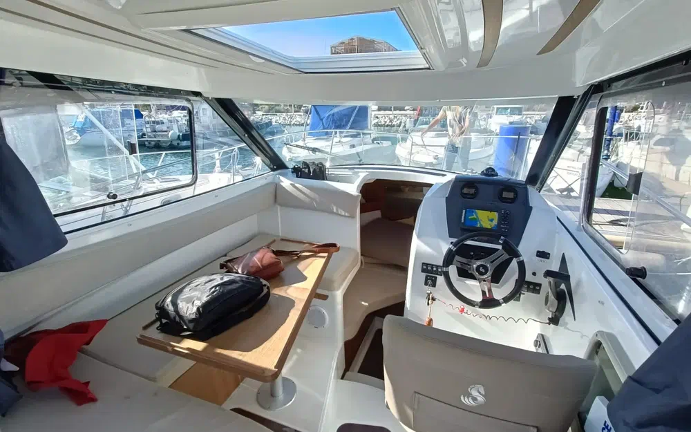 slider 6 Beneteau Antares 7.80