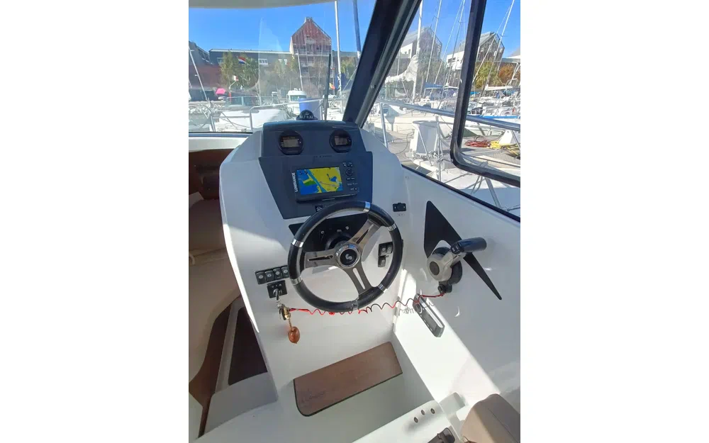 slider 7 Beneteau Antares 7.80