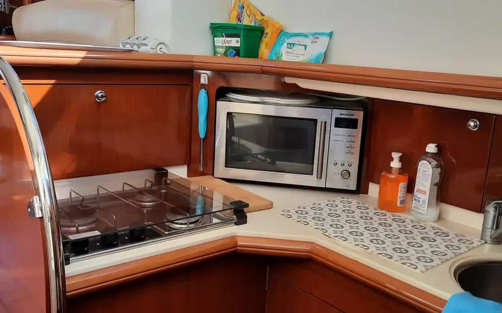 slider 11 Jeanneau Prestige 36