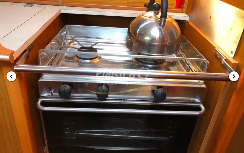 slider 12 Jeanneau Sun Odyssey 35 Legend