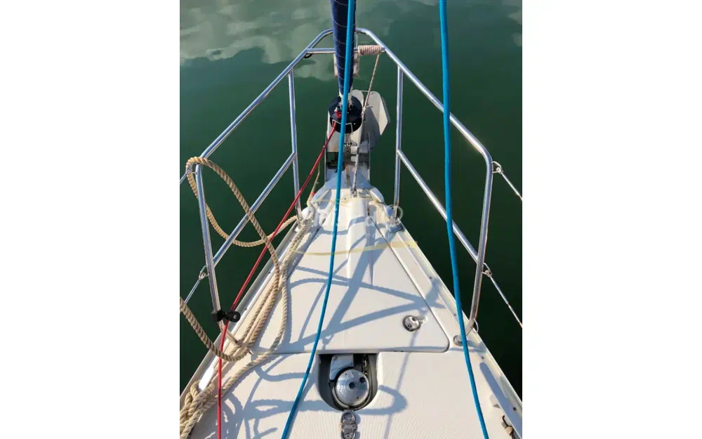 slider 6 Jeanneau Sun Odyssey 35 Legend