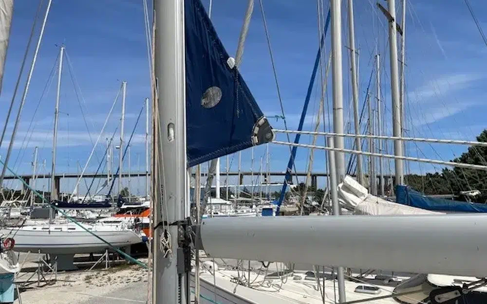 slider 12 Jeanneau Sun Odyssey 37.2