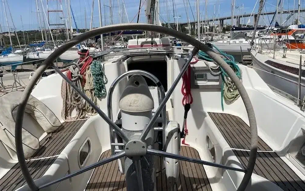 slider 6 Jeanneau Sun Odyssey 37.2