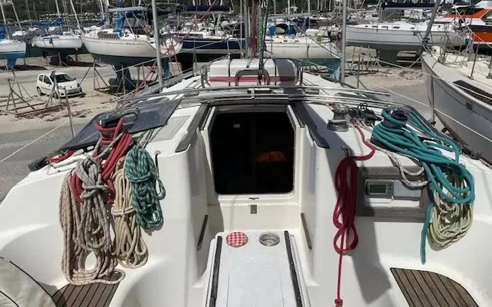 slider 8 Jeanneau Sun Odyssey 37.2
