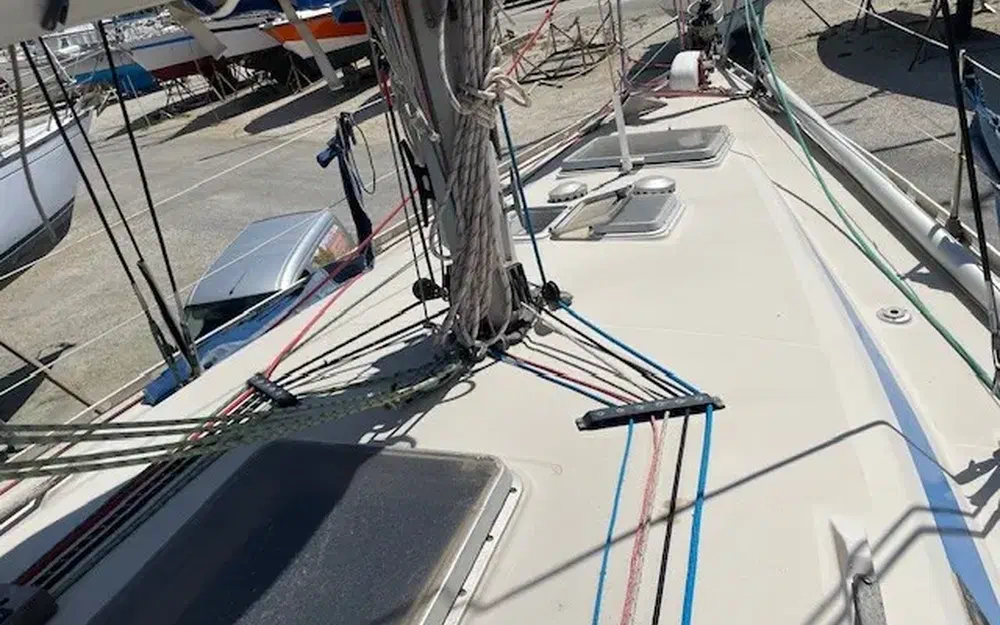 slider 10 Beneteau First 35