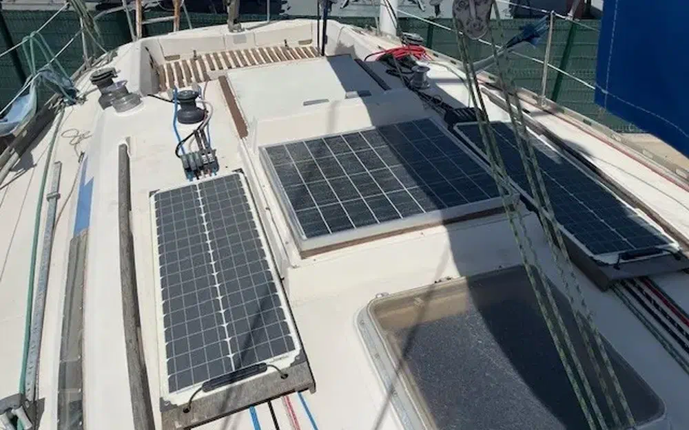 slider 14 Beneteau First 35