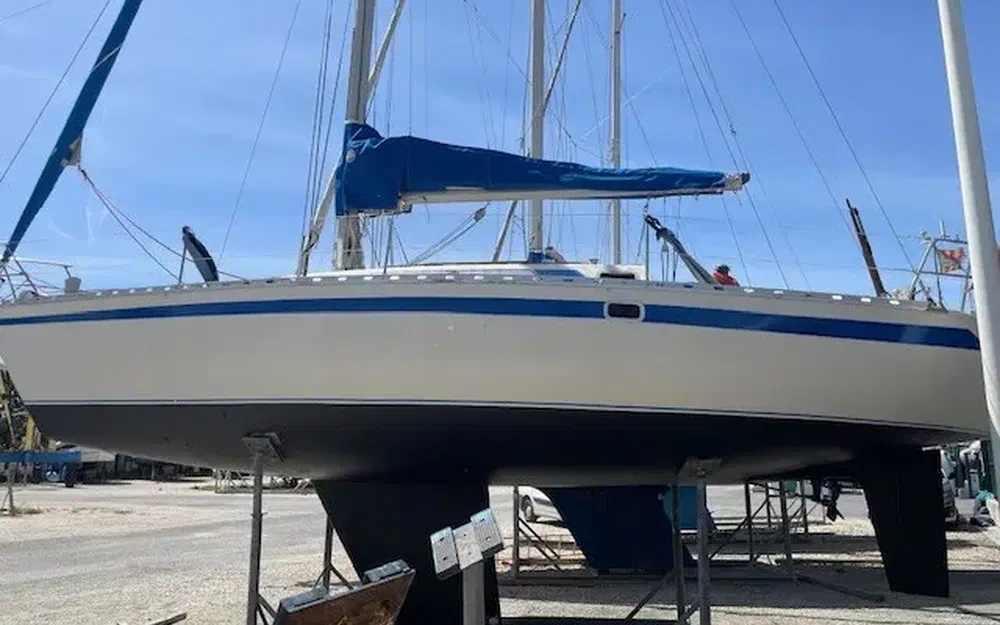 slider 1 Beneteau First 35
