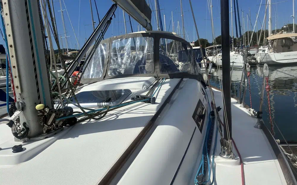 slider 13 Dufour 34 Anniversary Edition