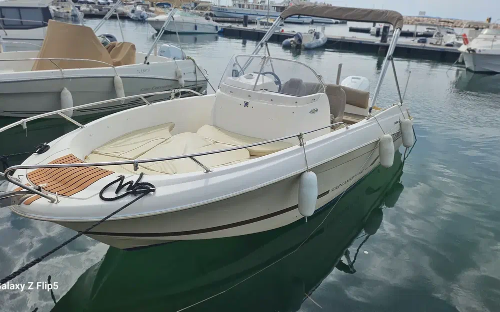 slider 4 Jeanneau Cap Camarat 6.5 Style