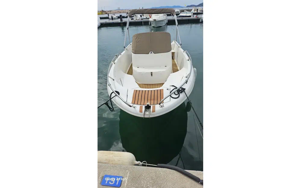 slider 5 Jeanneau Cap Camarat 6.5 Style