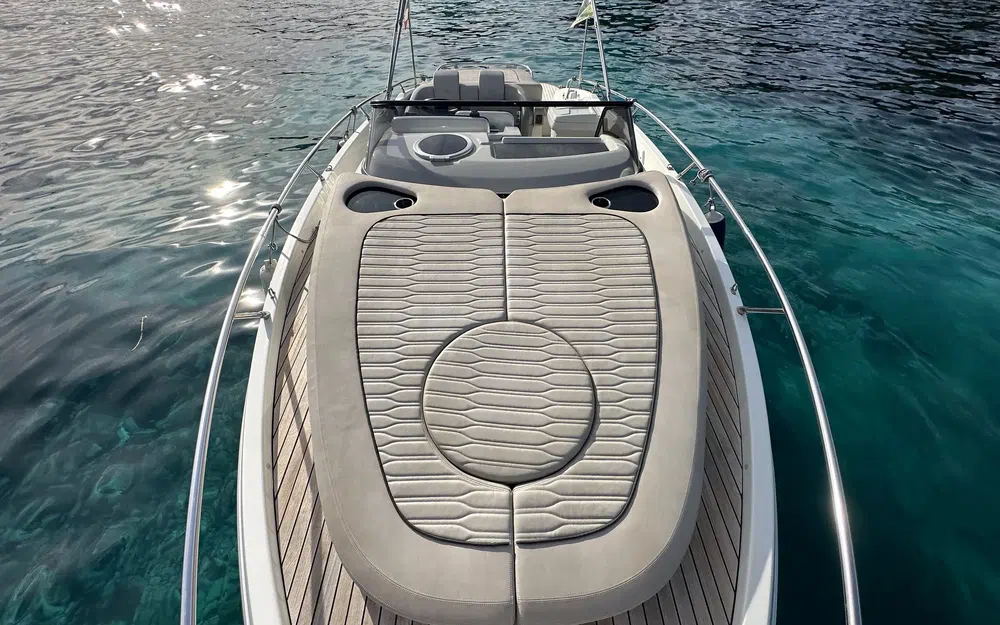 slider 9 Cranchi Endurance 30