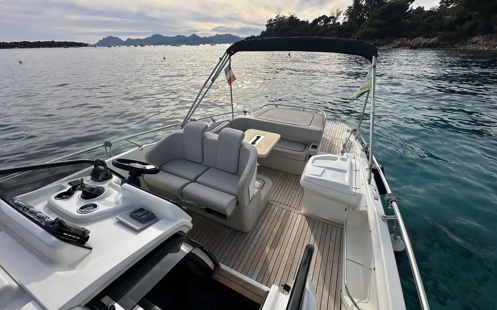 slider 11 Cranchi Endurance 30