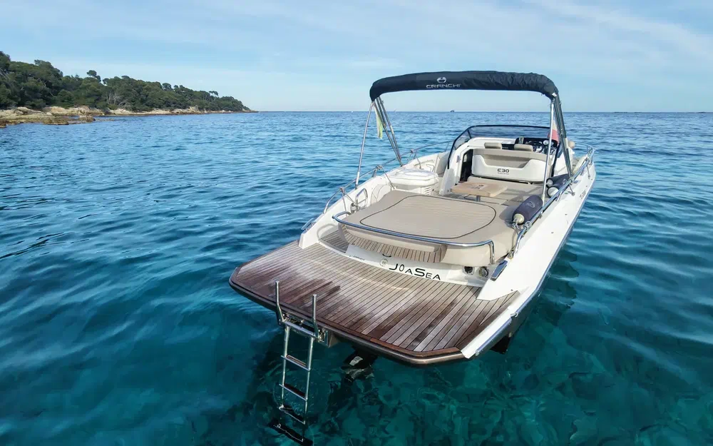 slider 5 Cranchi Endurance 30