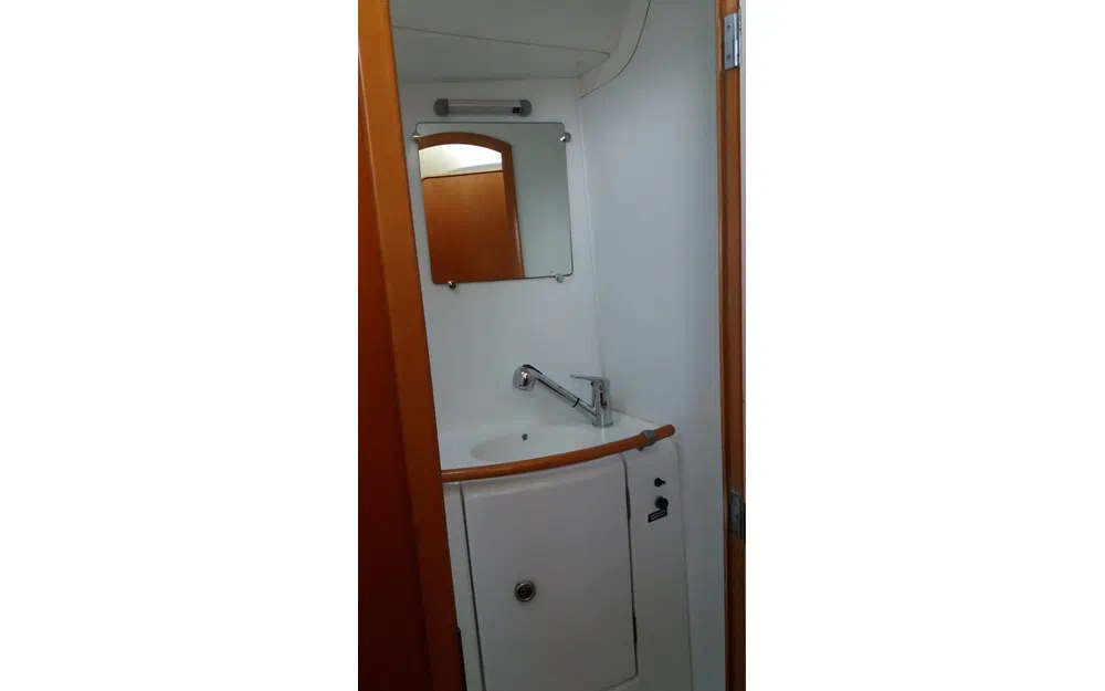 slider 12 CN Bordeaux Lagoon 380