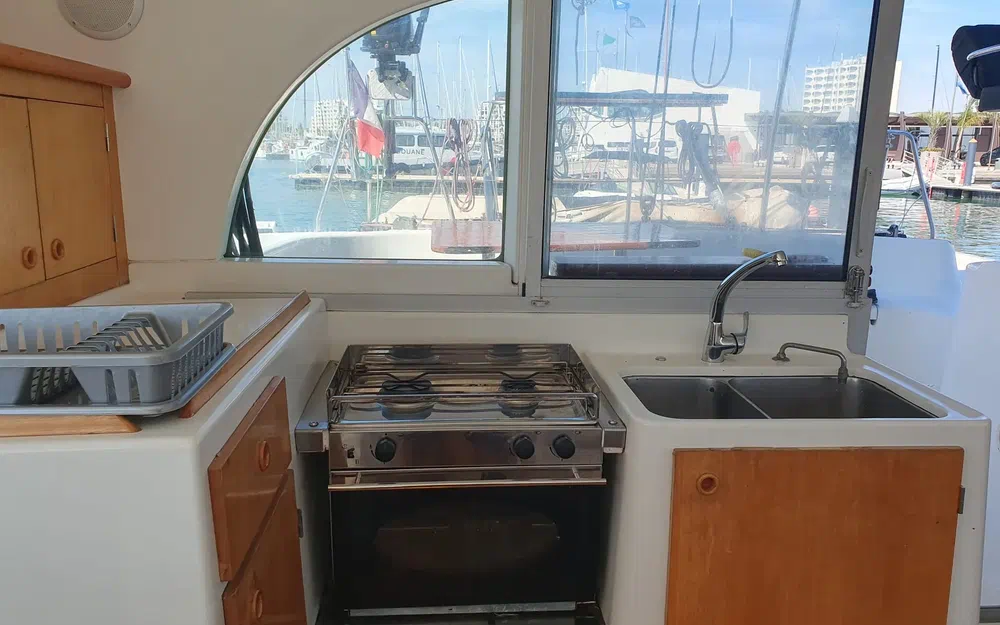 slider 7 CN Bordeaux Lagoon 380