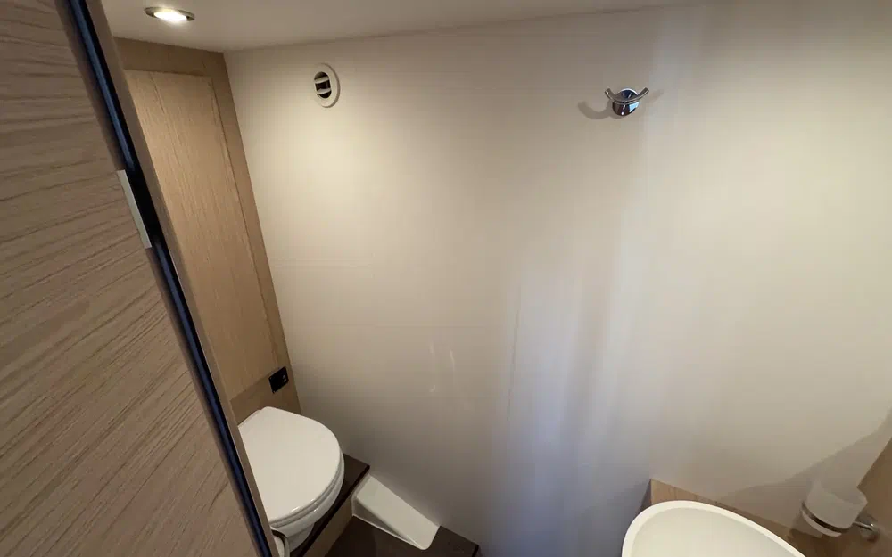 slider 42 Beneteau Grand Trawler 62
