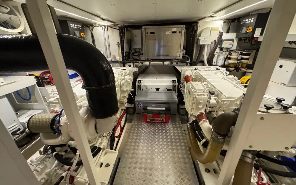 slider 45 Beneteau Grand Trawler 62