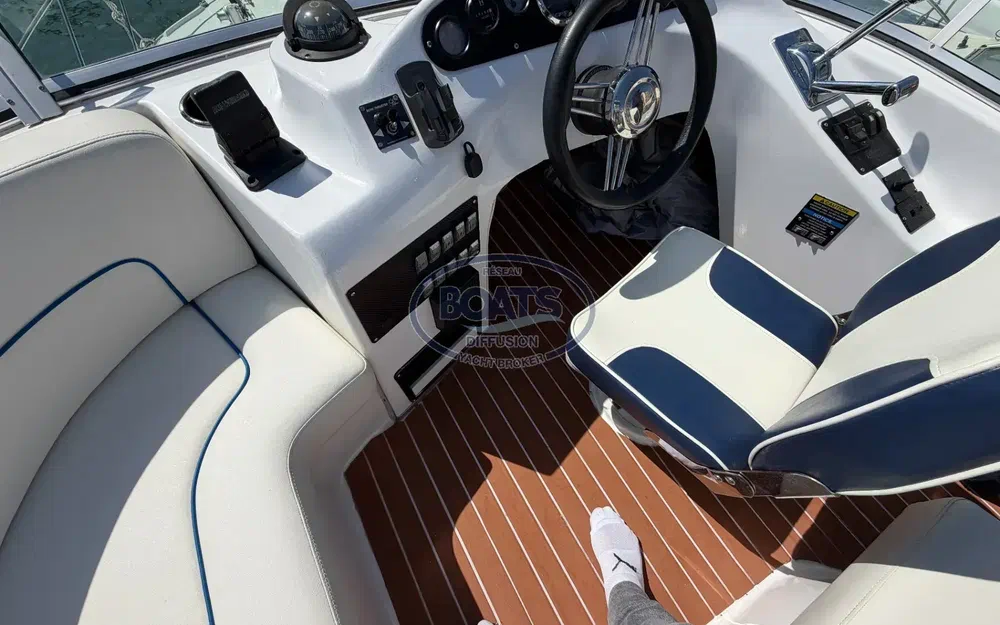 slider 7 Bayliner Cierra 2858