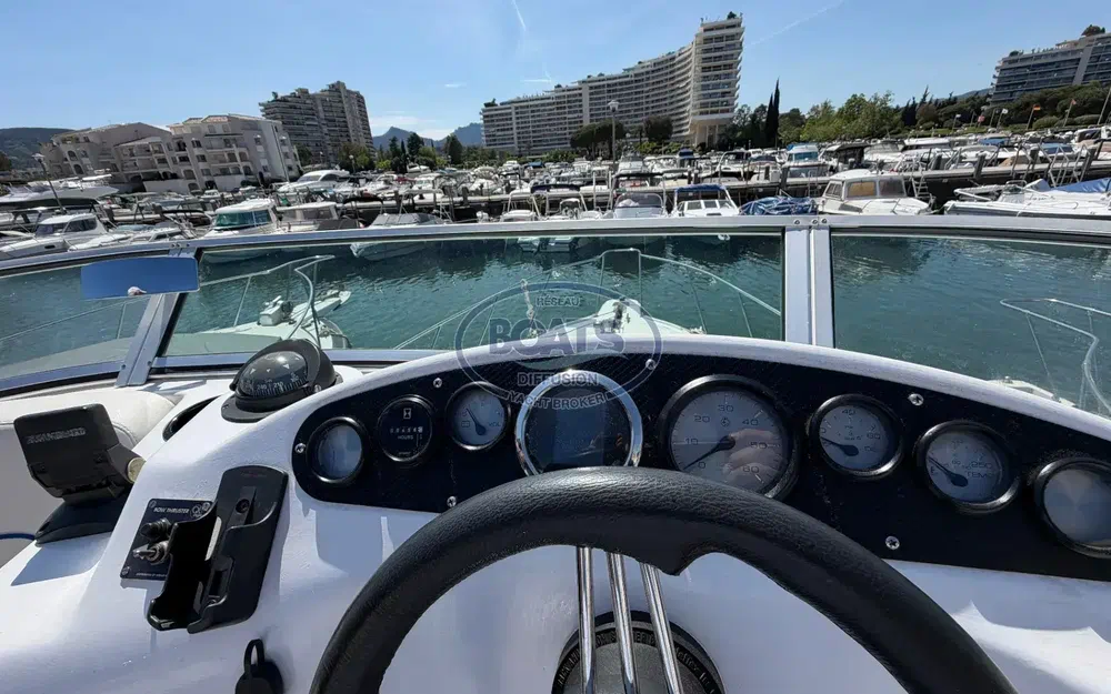 slider 8 Bayliner Cierra 2858