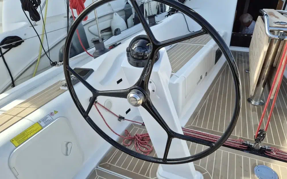 slider 18 Dehler 42