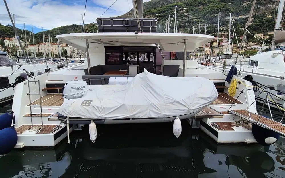 slider 3 Fountaine Pajot Saona 47