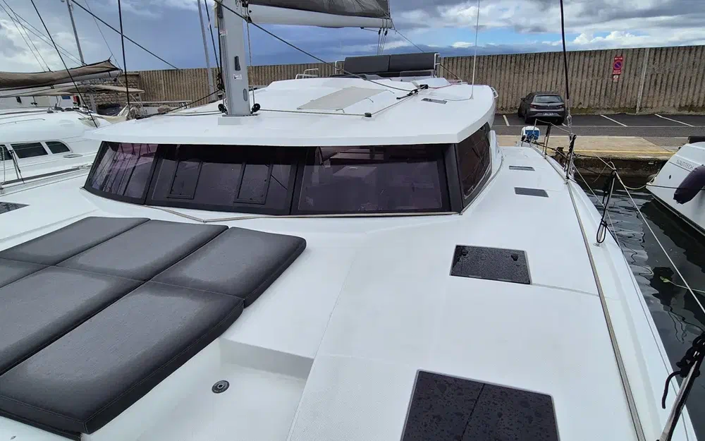 slider 4 Fountaine Pajot Saona 47