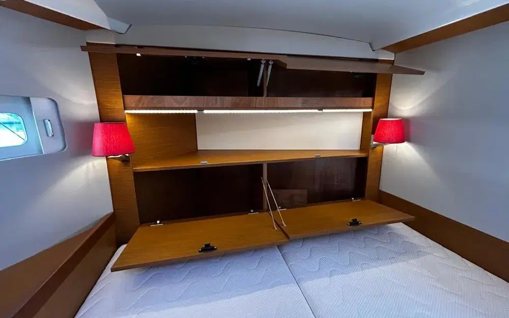 slider 10 Jeanneau Sun Odyssey 410