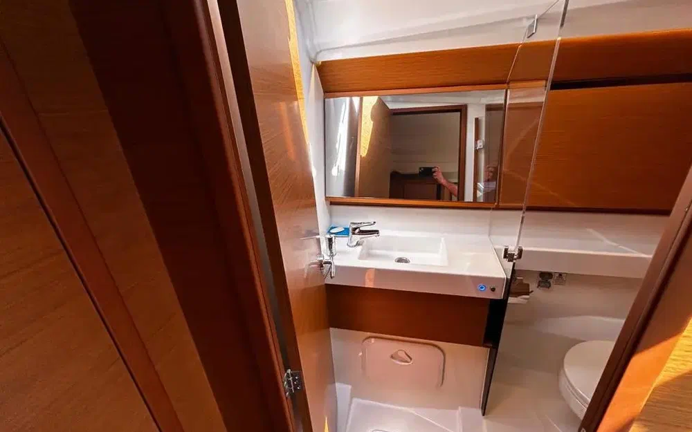 slider 12 Jeanneau Sun Odyssey 410