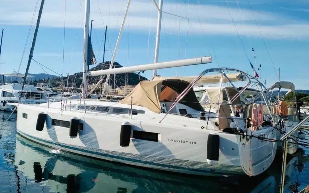 slider 1 Jeanneau Sun Odyssey 410