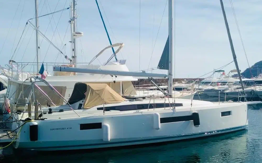 slider 2 Jeanneau Sun Odyssey 410