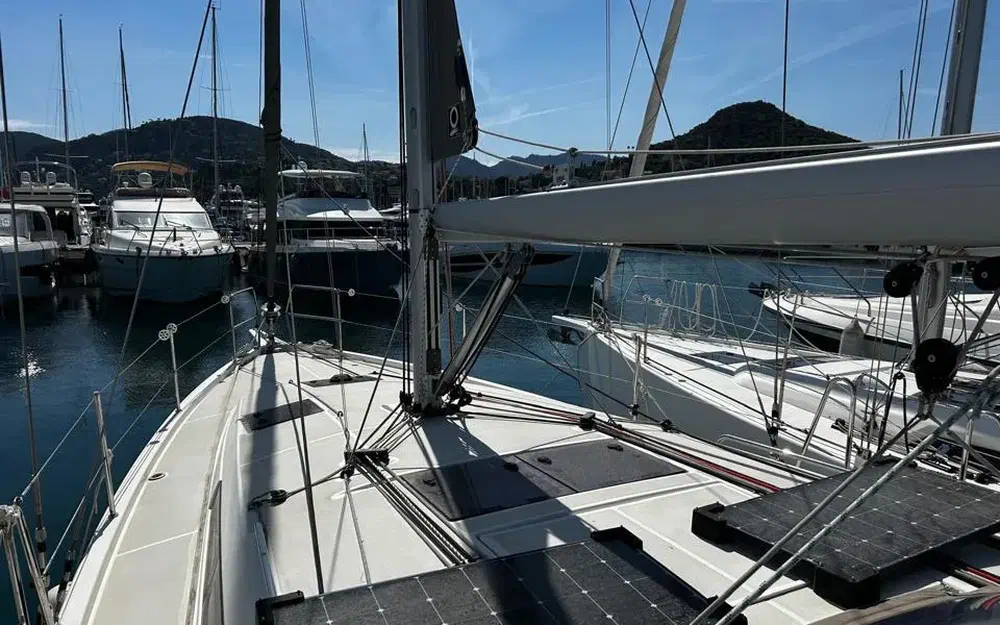 slider 7 Jeanneau Sun Odyssey 410
