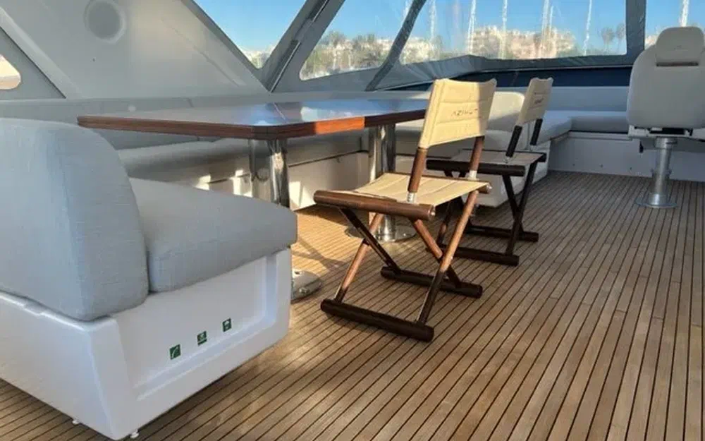slider 14 Azimut 72 flybridge