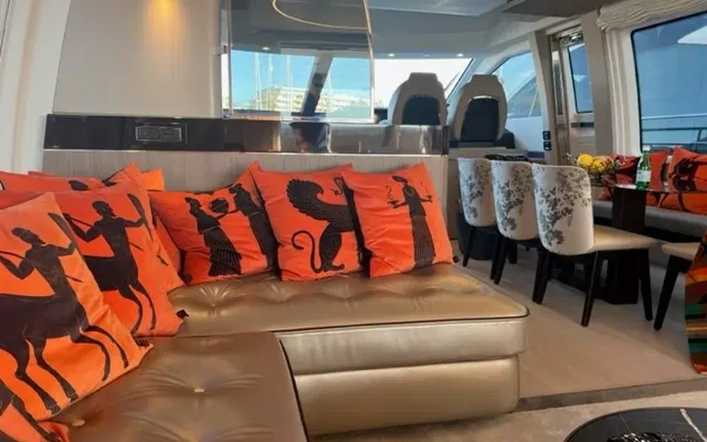 slider 24 Azimut 72 flybridge