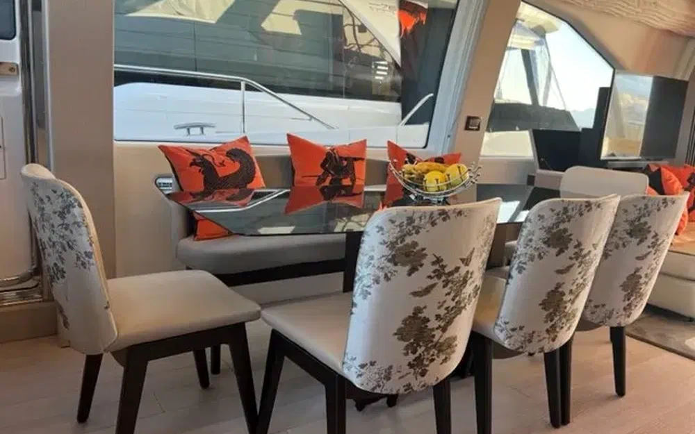 slider 28 Azimut 72 flybridge