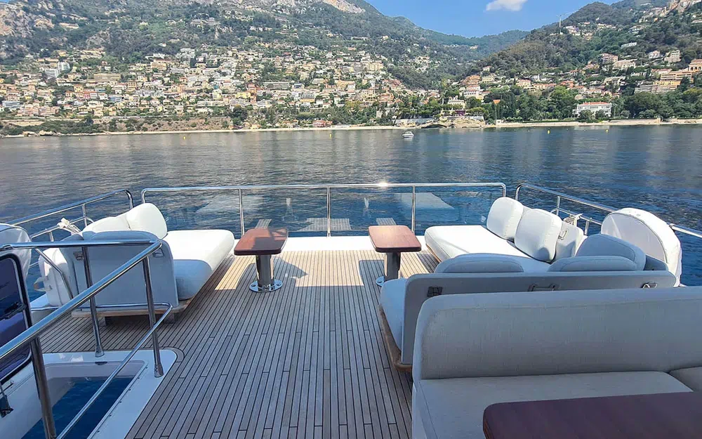 slider 31 Azimut 72 flybridge
