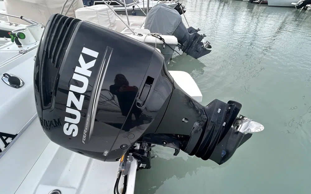slider 7 Beneteau Flyer 8 SPACEdeck