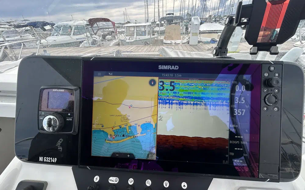 slider 5 Beneteau Flyer 8 SPACEdeck