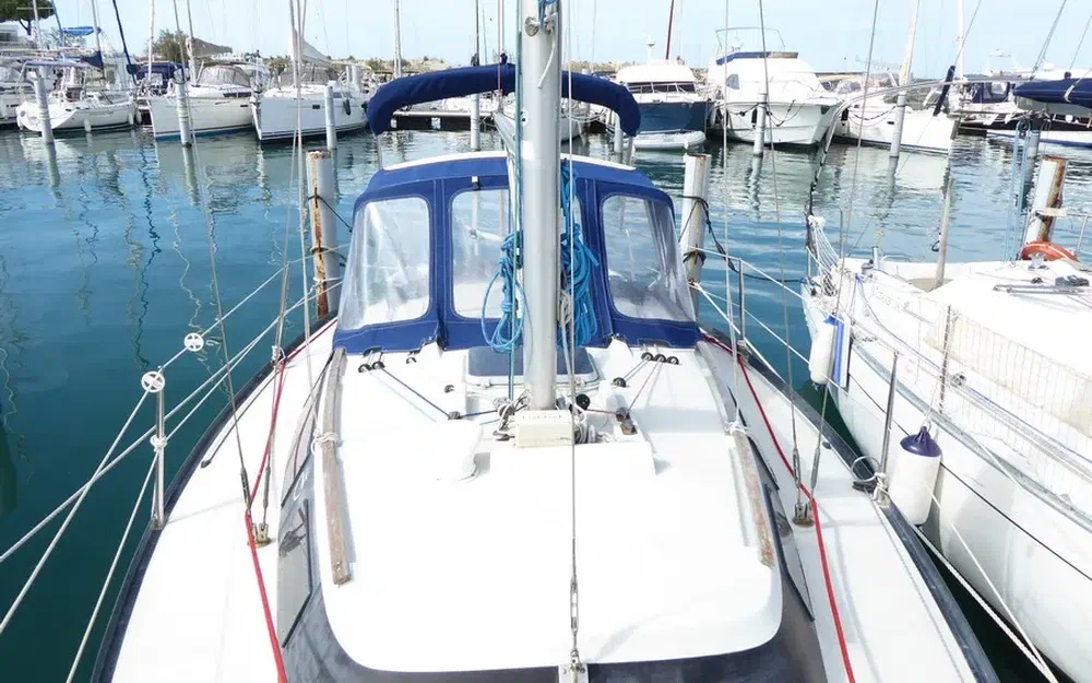 slider 8 Dufour 2800