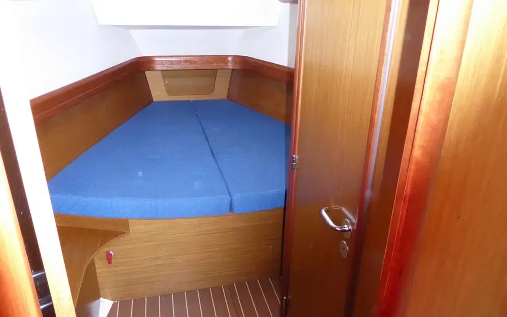 slider 18 Jeanneau Sun Odyssey 42 DS