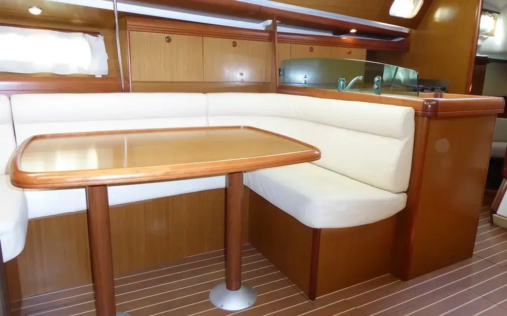 slider 20 Jeanneau Sun Odyssey 42 DS