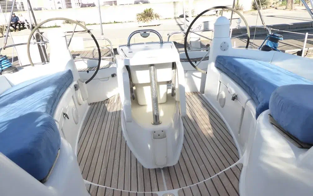 slider 7 Jeanneau Sun Odyssey 42 DS
