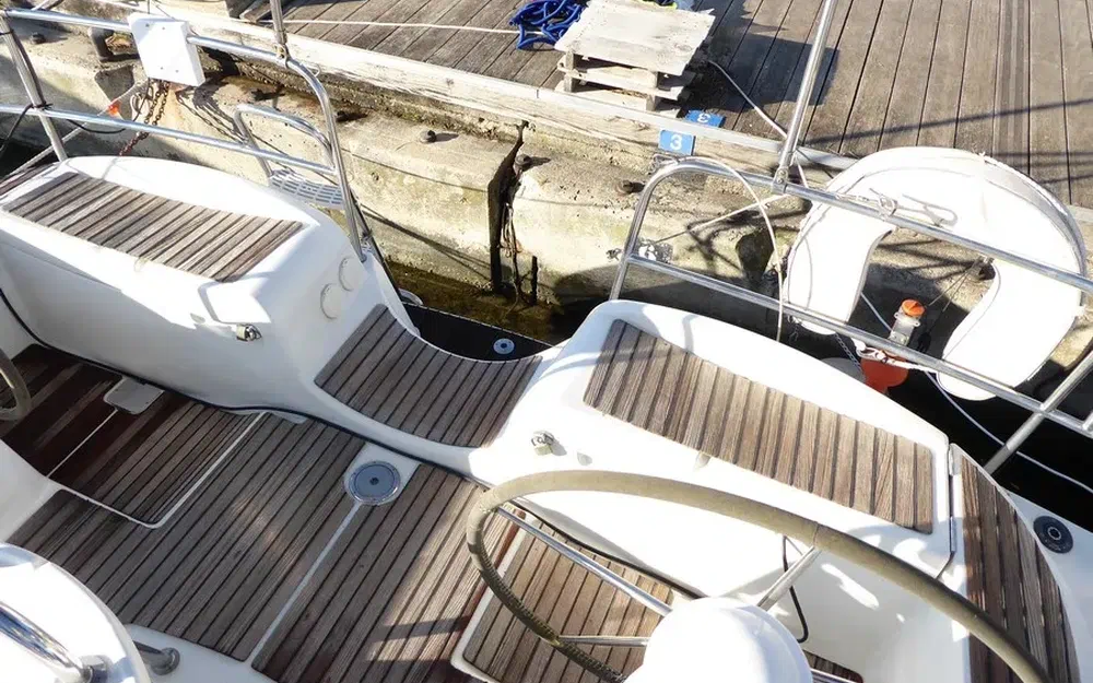 slider 5 Jeanneau Sun Odyssey 42 DS