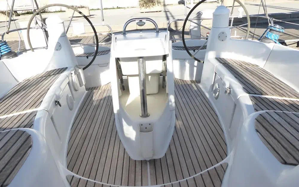slider 6 Jeanneau Sun Odyssey 42 DS