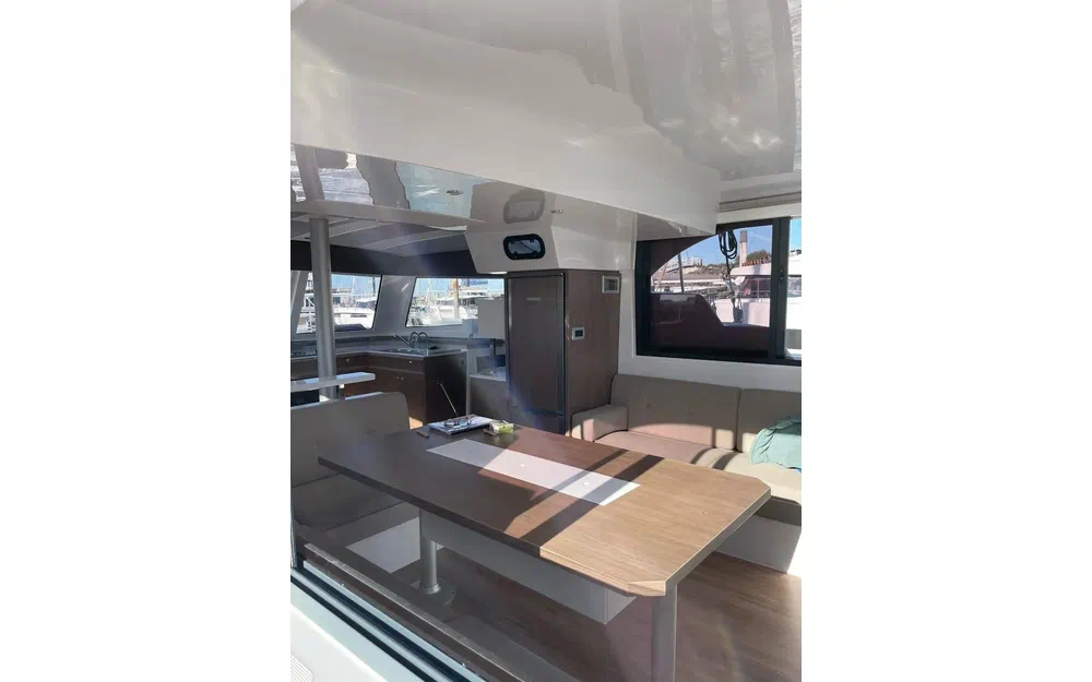 slider 10 Bali Catamarans Catspace 40