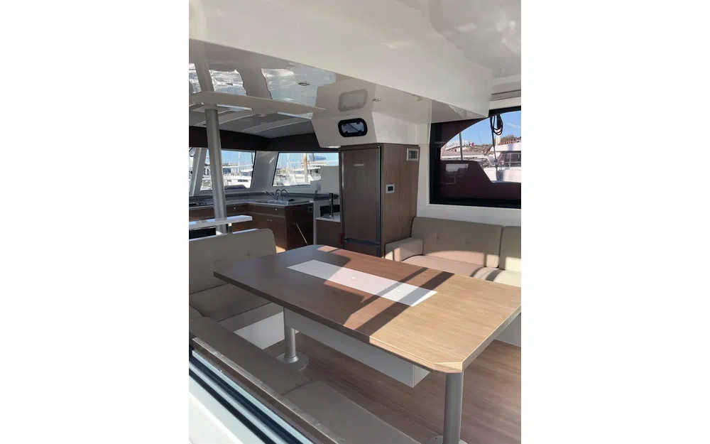slider 12 Bali Catamarans Catspace 40
