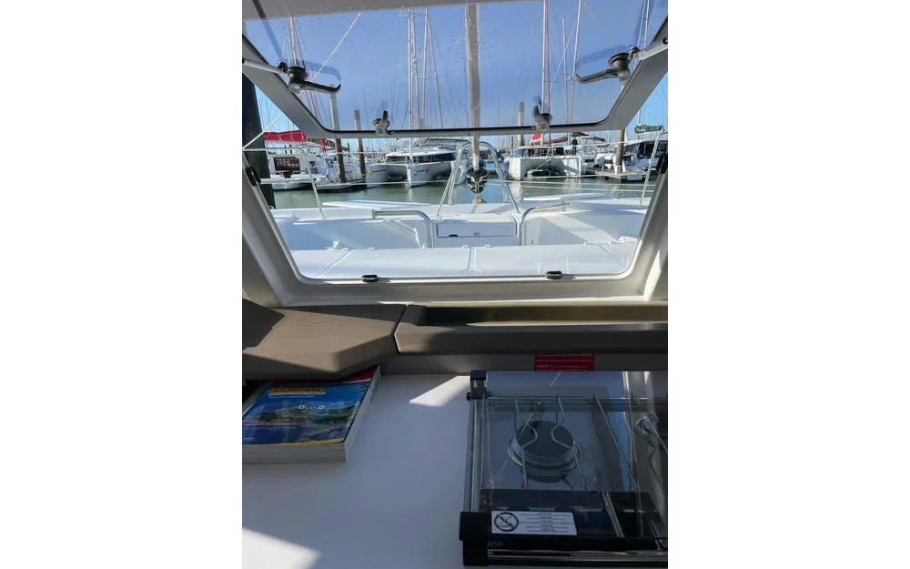 slider 24 Bali Catamarans Catspace 40