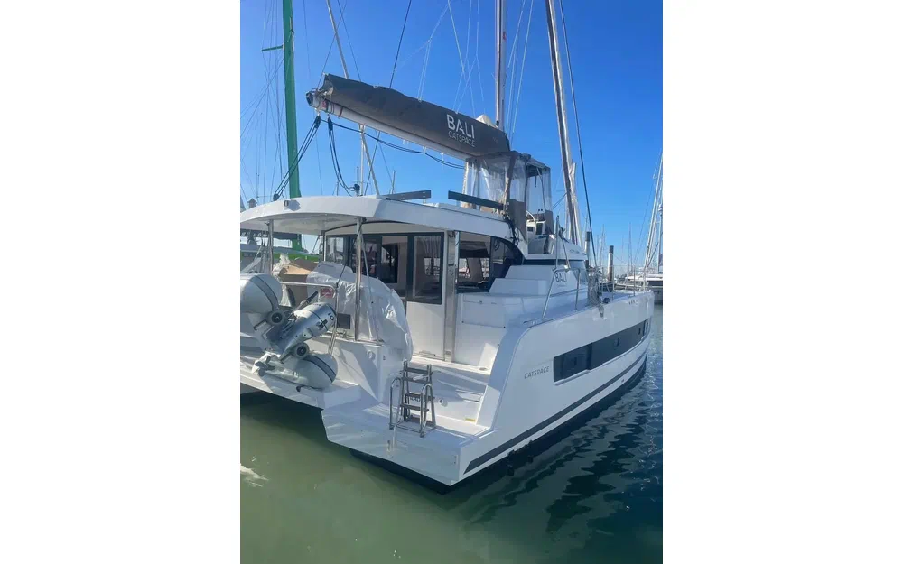 slider 6 Bali Catamarans Catspace 40