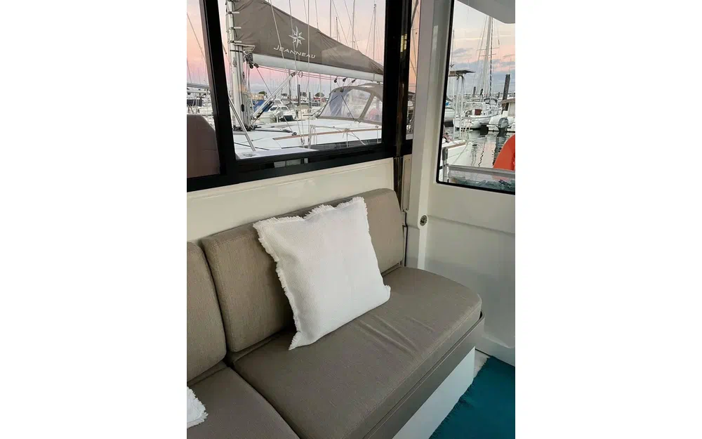 slider 17 Bali Catamarans Catspace 40