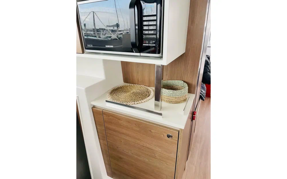 slider 21 Bali Catamarans Catspace 40